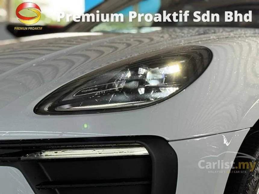 2022 Porsche Macan SUV