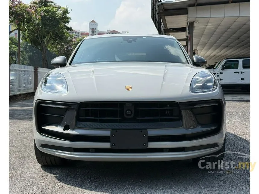 2022 Porsche Macan SUV