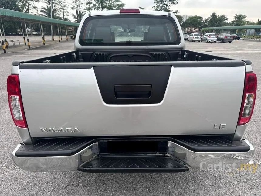 2015 Nissan Navara LE Dual Cab Pickup Truck