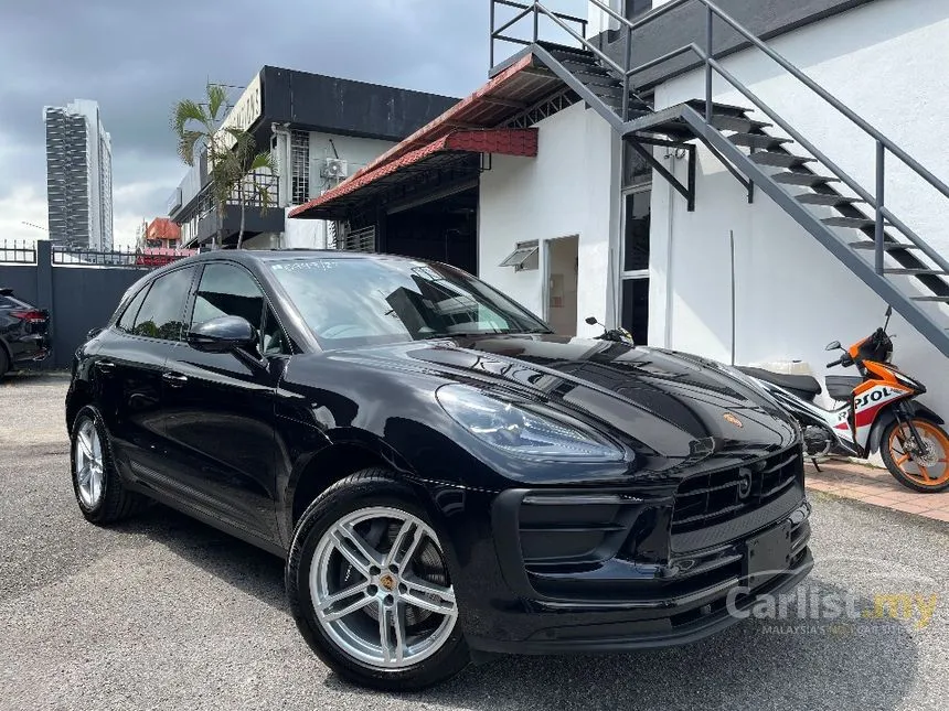 2022 Porsche Macan SUV