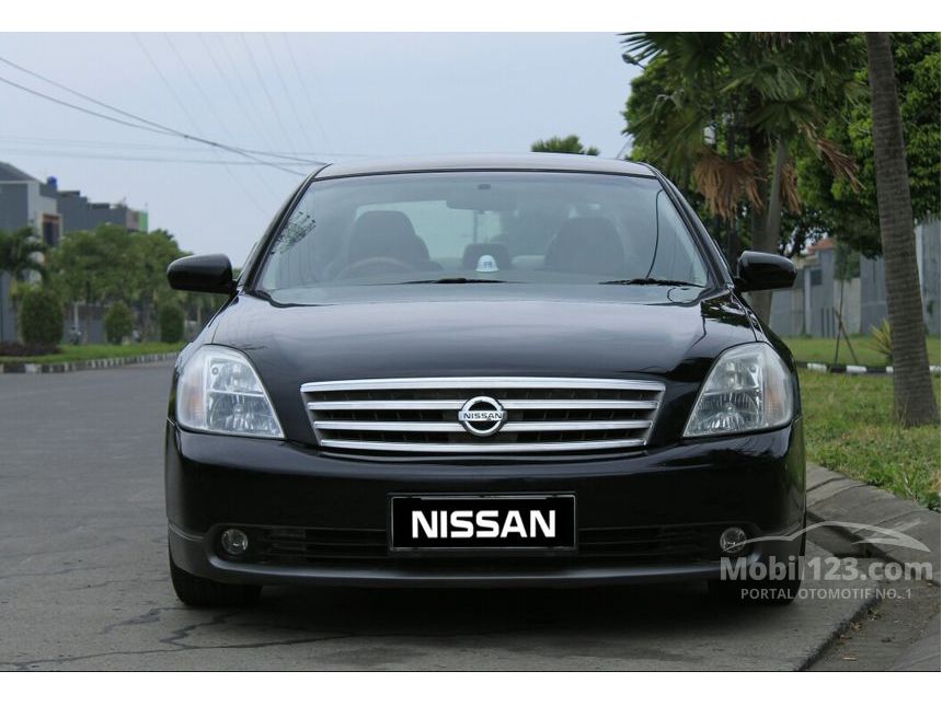 Nissan teana 230jm