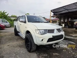 2012 Mitsubishi Triton 2.5 Dual Cab 4X4 Pickup