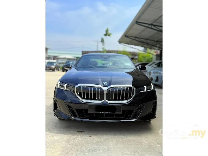 2025 BMW 530i M Sport Sedan