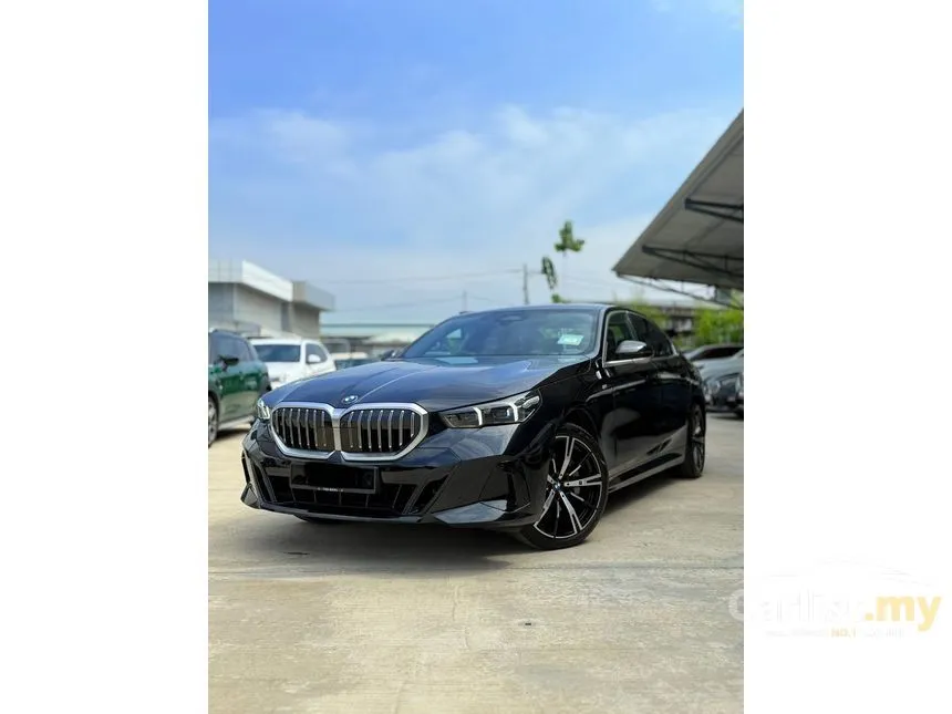 2025 BMW 530i M Sport Sedan