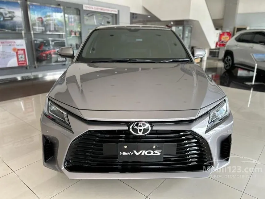 Jual Mobil Toyota Vios 2024 G 1.5 di DKI Jakarta Automatic Sedan Silver Rp 351.200.000