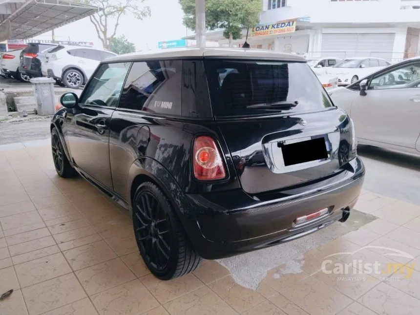 2013 MINI One Hatchback