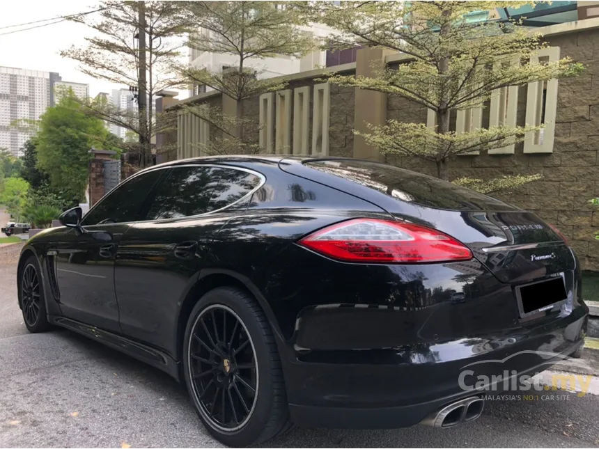 2011 Porsche Panamera S Hatchback