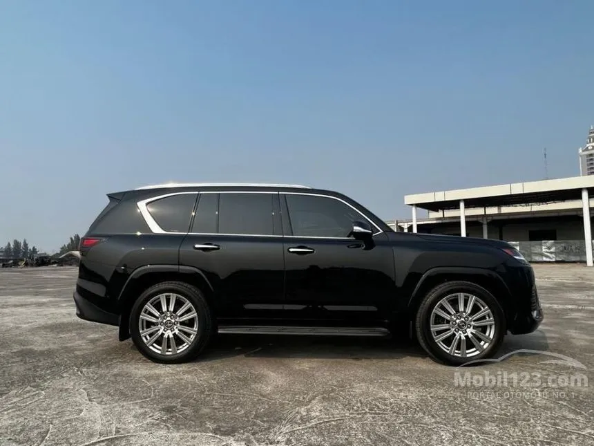 2024 Lexus LX600 Wagon