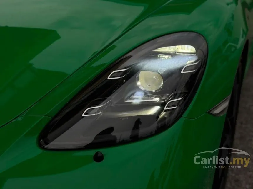 2022 Porsche 718 Cayman GT4 Coupe