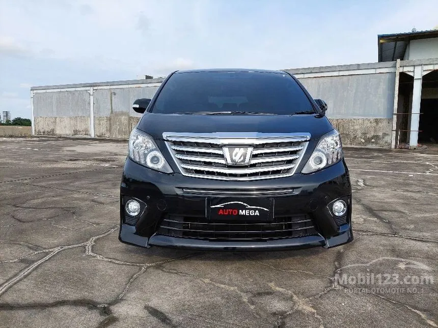 2014 Toyota Alphard SC MPV