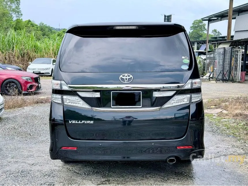 2013 Toyota Vellfire Z Golden Eyes MPV