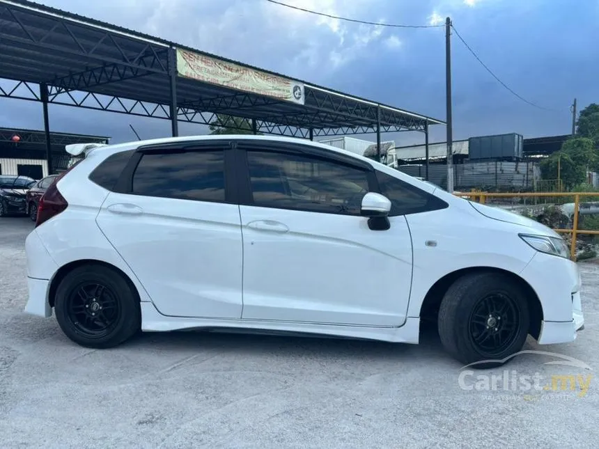 2015 Honda Jazz E Hatchback