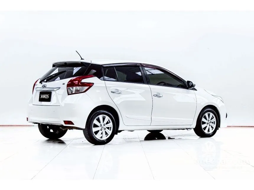 2014 Toyota YARIS G Hatchback
