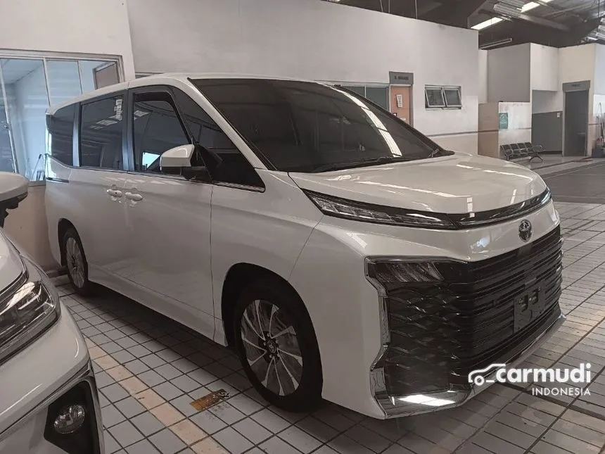 Jual Mobil Toyota Voxy 2024 2.0 di DKI Jakarta Automatic Van Wagon Putih Rp 605.900.000