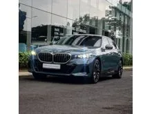2024 BMW i5 0.0 eDrive40 M Sport Sedan. MEMBUAT JANTUNG LEBIH SEHAT. NIK 2023 BMW ELEKTRIK PALING MASKULIN DAN KEREN. RANGE HINGGA 500KM DIJUAL SEGERA