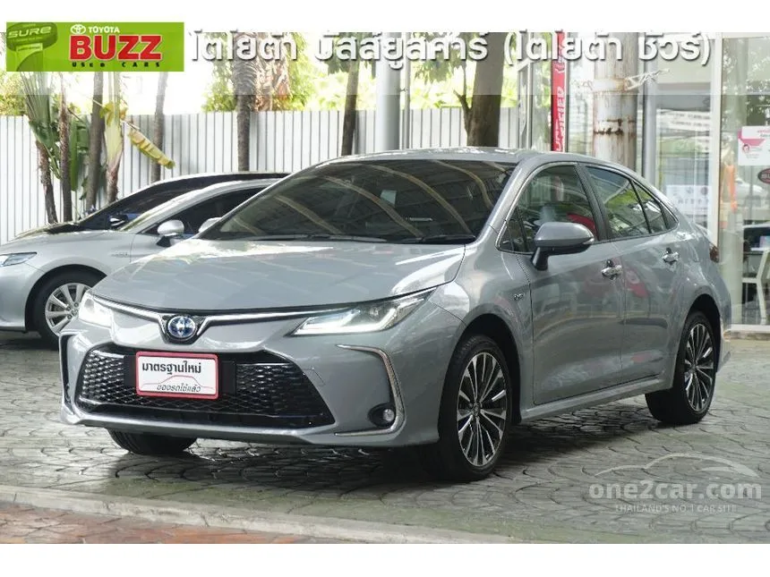 2025 Toyota Corolla Altis Hybrid Premium Sedan