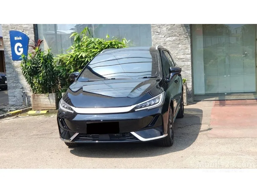 2025 BYD M6 Superior Captain 6 Seater MPV