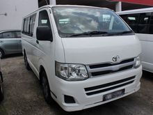 2011 Toyota Hiace 2.5 Window Van (M)