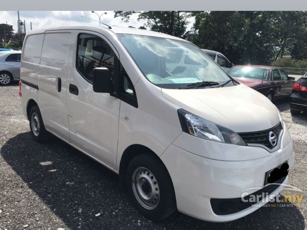 harga van nissan nv200