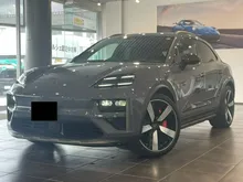 2025 Porsche Macan Turbo SUV EV