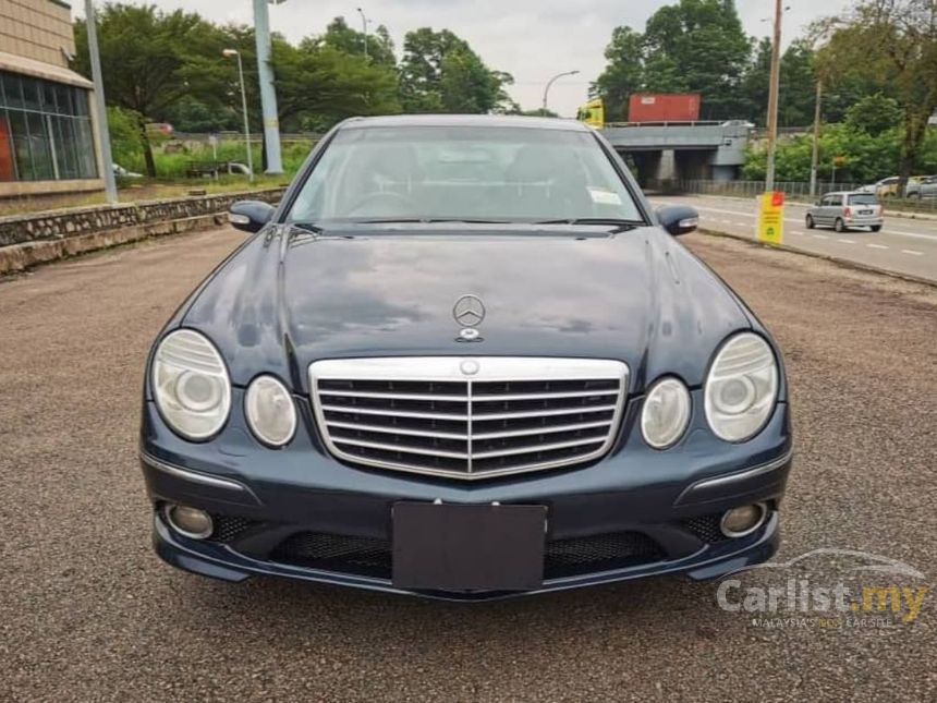 Used 2004 Mercedes-Benz E240 2.6 Base Spec Sedan - Carlist.my