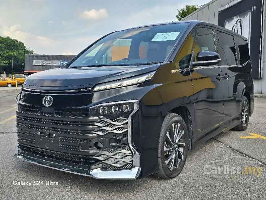 2022 Toyota Voxy S-Z MPV