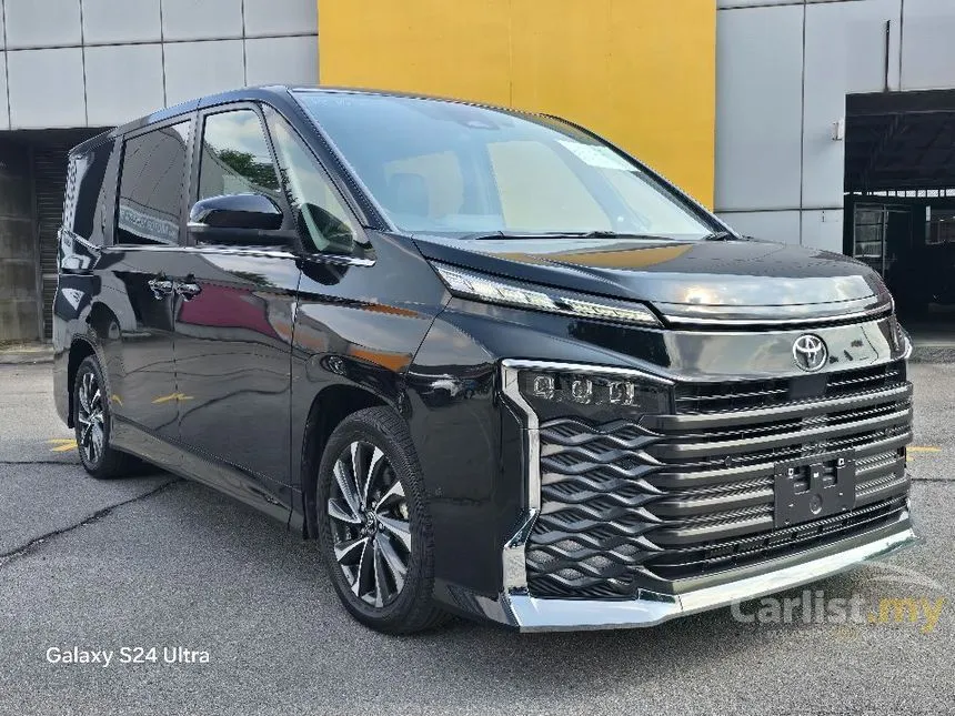 2022 Toyota Voxy S-Z MPV