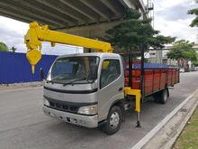 Hino Lorry Crane/ Fuso Lorry Crane/ Nissan Lorry Crane/ Isuzu Lori Crane /Bdm7500kg /Year Register 2020