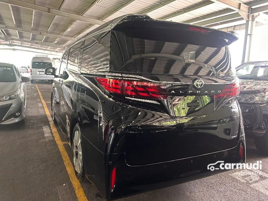 2024 Toyota Alphard HEV MPV