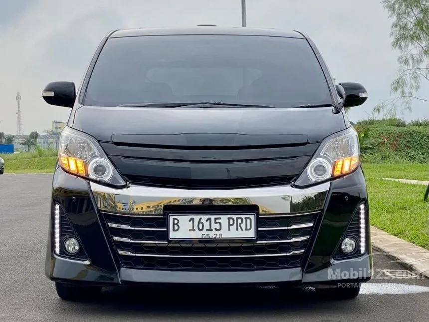 2013 Toyota Alphard GS MPV