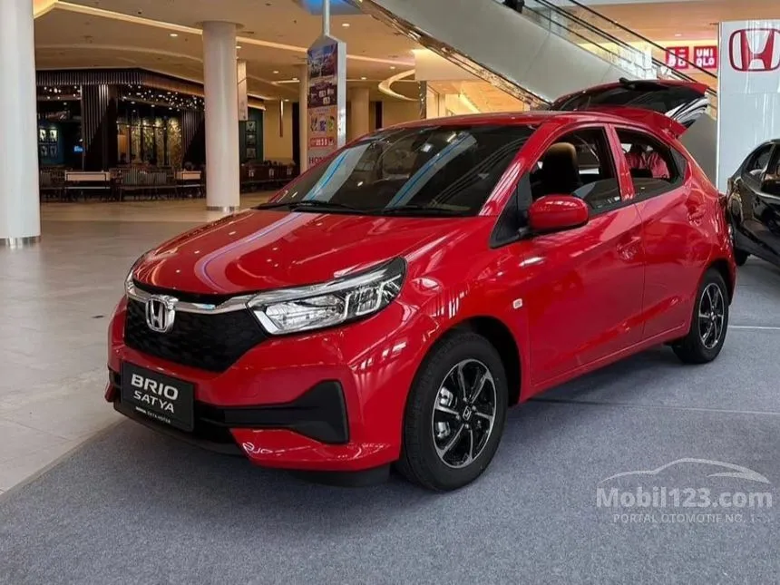 Jual Mobil Honda Brio 2023 E Satya 1.2 di Jawa Barat Automatic Hatchback Merah Rp 179.700.000