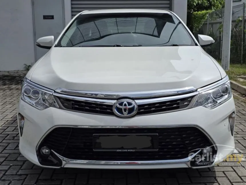 2016 Toyota Camry Hybrid Premium Sedan