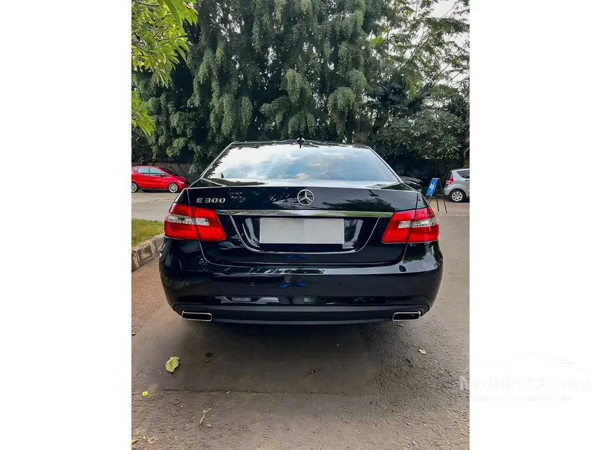 2013 Mercedes-Benz E300 Avantgarde AMG Sedan