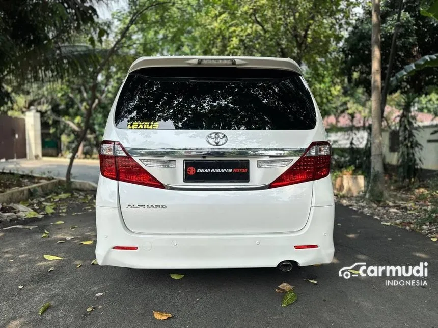 2013 Toyota Alphard SC MPV