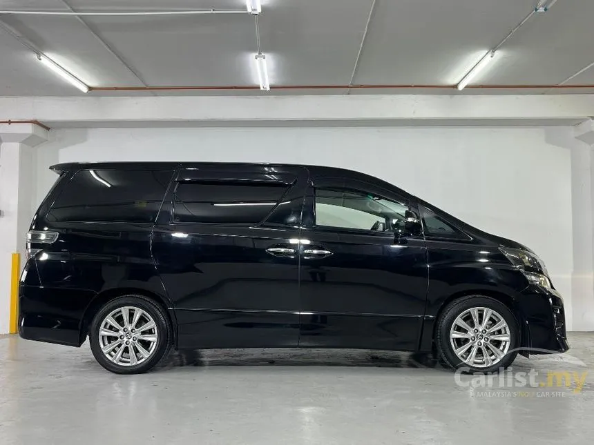 2014 Toyota Vellfire Z Golden Eyes MPV