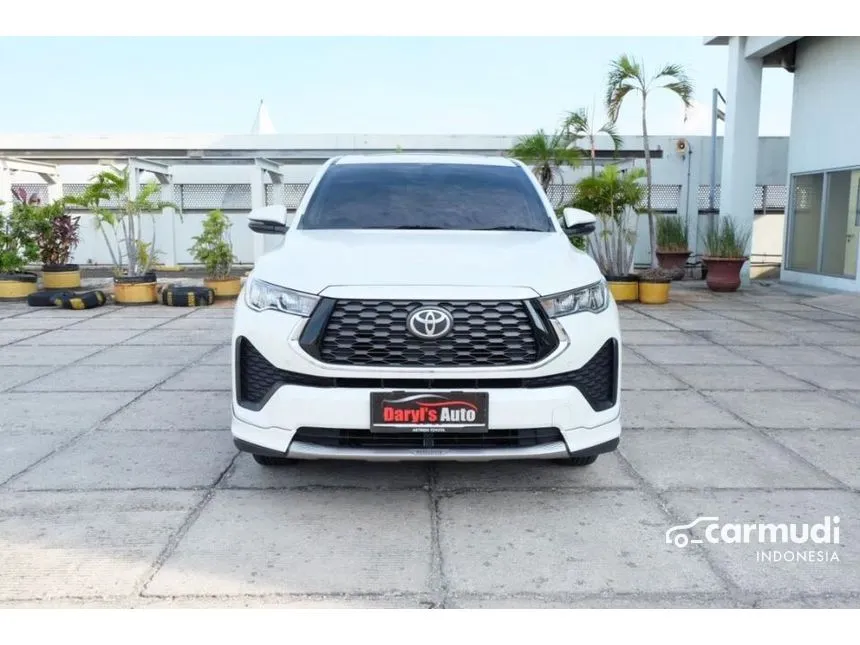 2023 Toyota Kijang Innova Zenix V HV Modellista Wagon