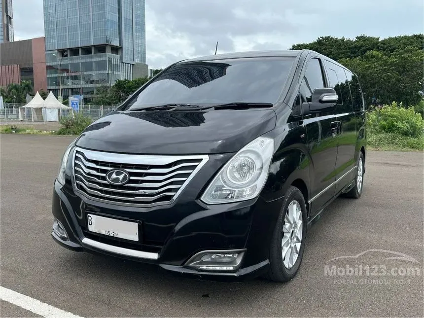2015 Hyundai H-1 Royale Next Generation MPV