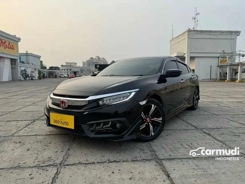 2018 Honda Civic ES Sedan