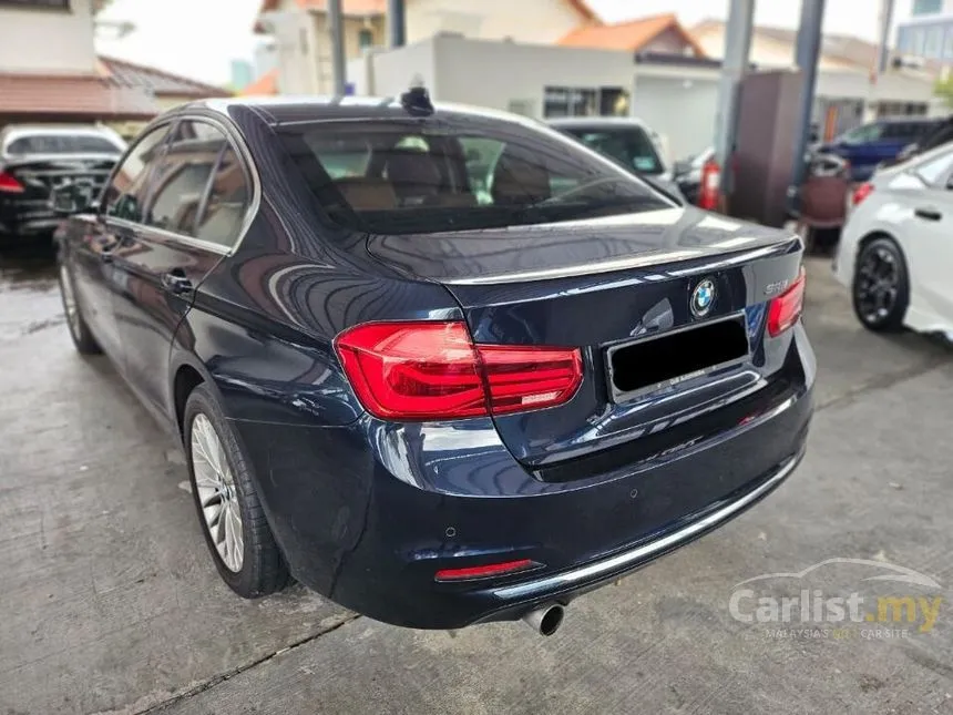 2016 BMW 318i Luxury Sedan