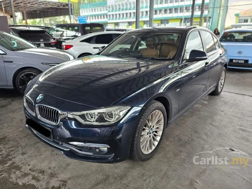 2016 BMW 318i Luxury Sedan