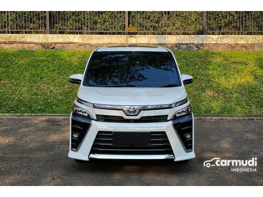 2021 Toyota Voxy Wagon