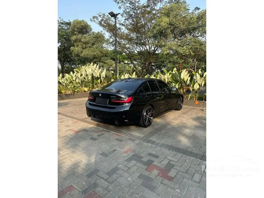 2022 BMW 330i M Sport Sedan