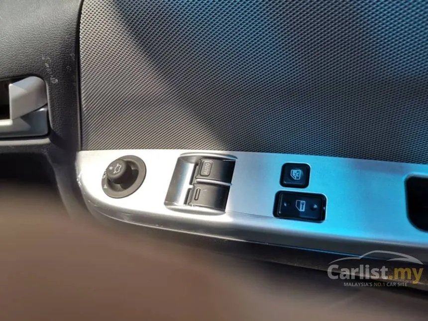 2026 Foton View CS2L High Roof Window ISF Van