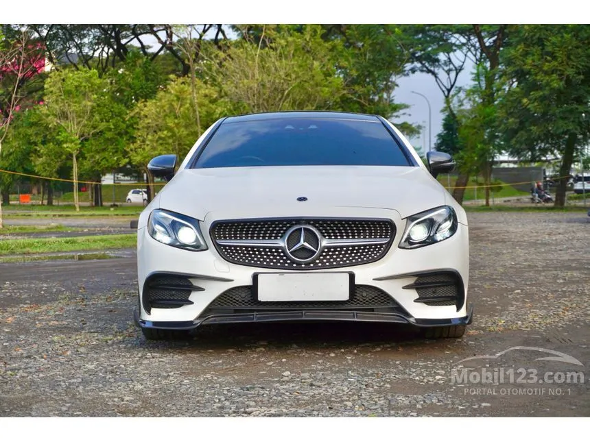 2018 Mercedes-Benz E300 AMG Line Sedan