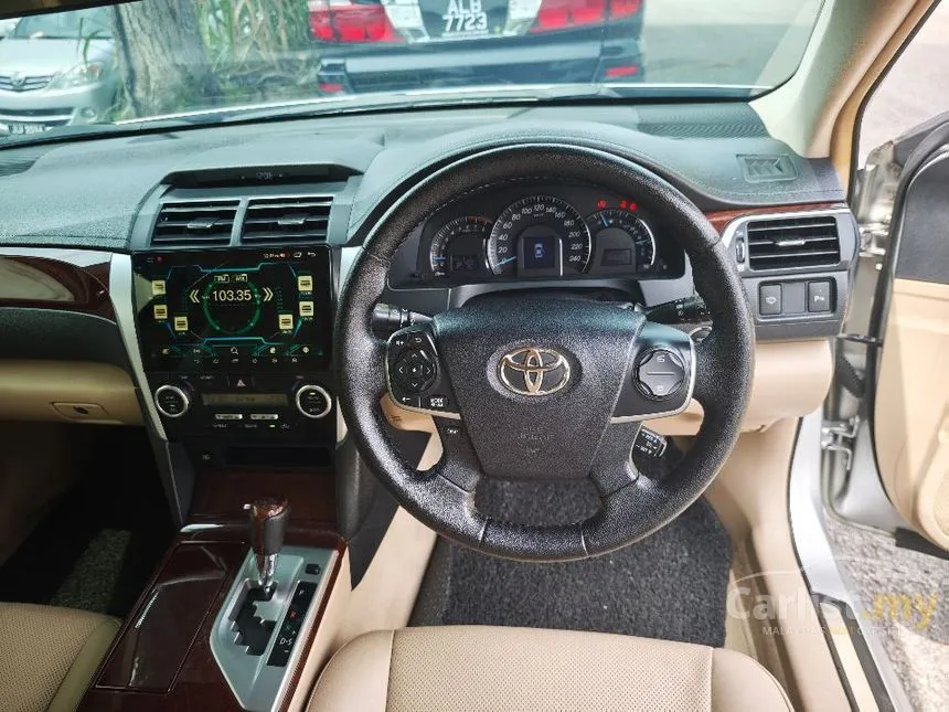 2012 Toyota Camry V Sedan