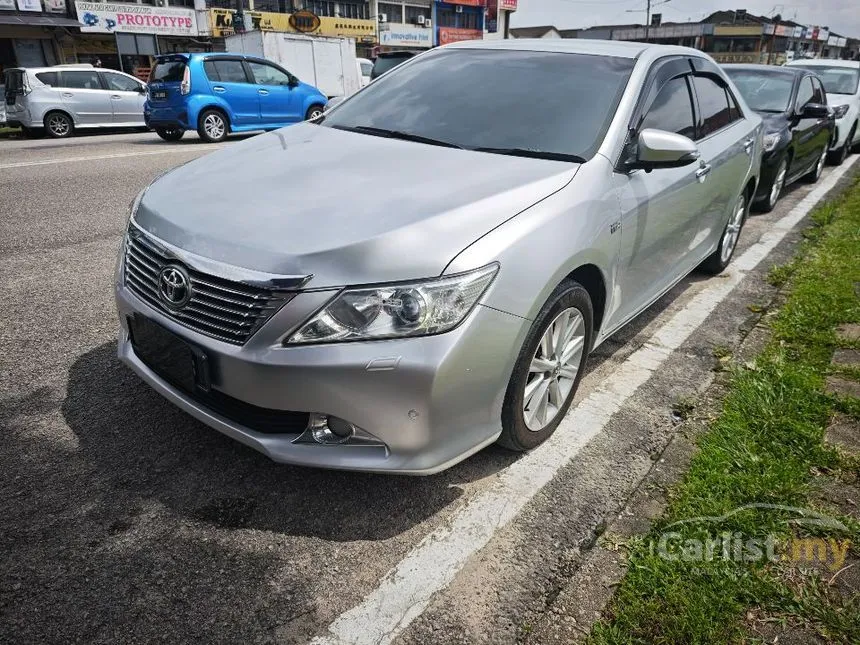 2012 Toyota Camry V Sedan