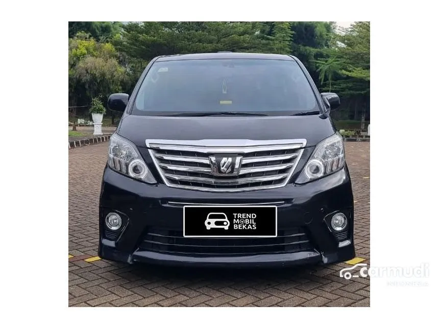 2013 Toyota Alphard S MPV