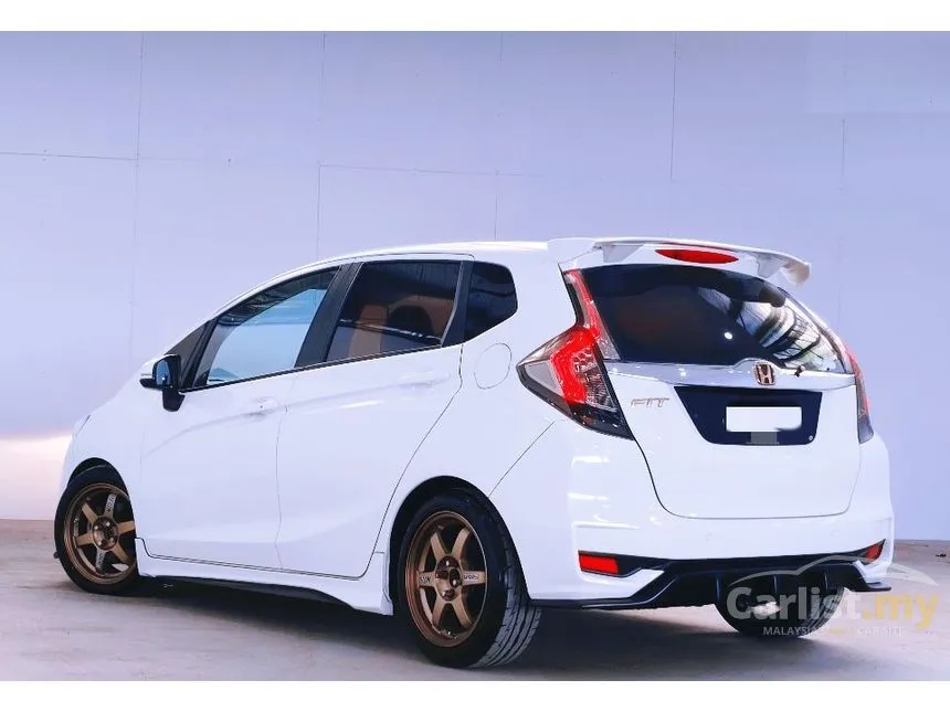 2015 Honda Jazz V Hatchback