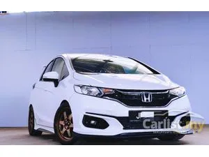 2015 Honda Jazz 1.5 V Hatchback