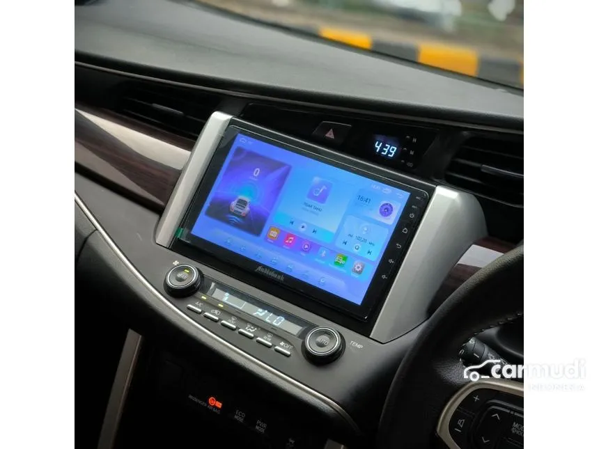 2018 Toyota Kijang Innova Venturer MPV